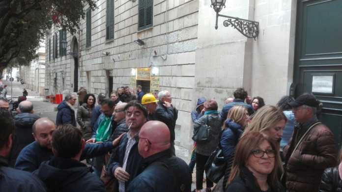 17 novembre - vertenza boni