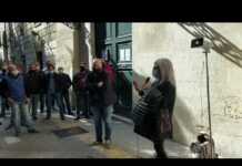 Alcar Industrie, 500 posti di lavoro appesi ad un filo. Il prefetto di Lecce convoca Tribunale, commissari e sindacati per domani. Lavoratori occupano la strada